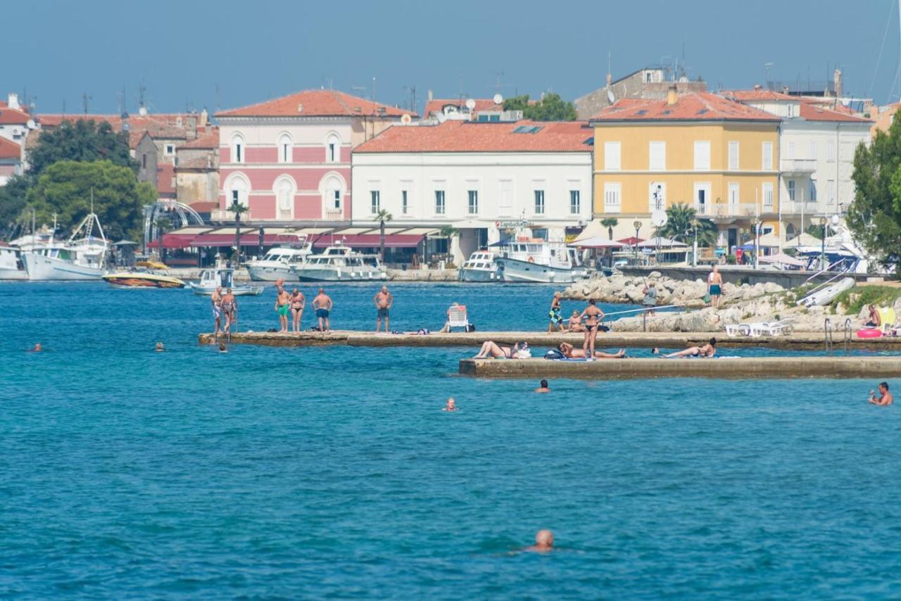 Apartment Gaby With Balcony Porec Esterno foto
